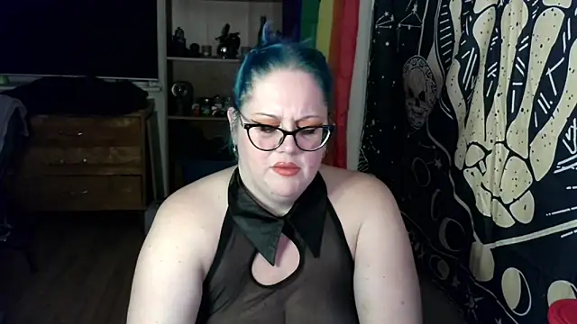 Snapshot of Kinky_Witch chatting on October 3, 2025, 12:36 am Kinky Witch online show from October 3, 2025, 12:36 am