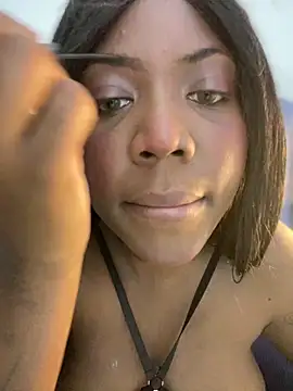 Alexia 24 online show from March 8, 2026, 9:07 pm