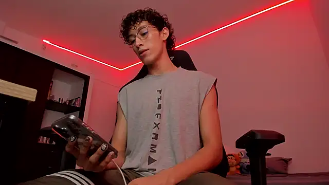 velvet skyn online show from October 8, 2025, 4:03 am