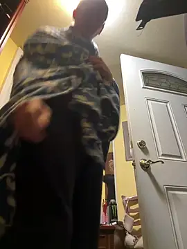 Snapshot of SoftLeini chatting on October 15, 2025, 10:23 am SoftLeini online show from October 15, 2025, 10:23 am