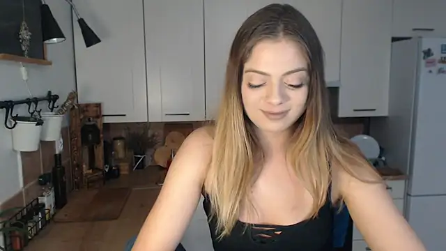 Snapshot of BuffyxLUST chatting on February 18, 2026, 3:52 pm BuffyxLUST online show from February 18, 2026, 3:52 pm