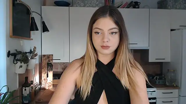 Snapshot of BuffyxLUST chatting on November 28, 2025, 8:03 am BuffyxLUST online show from November 28, 2025, 8:03 am