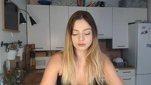 BuffyxLUST online show from October 6, 2025, 7:42 am