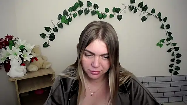 Snapshot of Magic_Katarina_ chatting on September 17, 2025, 6:59 am Magic Katarina  online show from September 17, 2025, 6:59 am