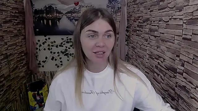 Snapshot of Magic_Katarina_ chatting on November 4, 2025, 7:56 am Magic Katarina  online show from November 4, 2025, 7:56 am