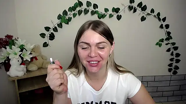 Snapshot of Magic_Katarina_ chatting on September 18, 2025, 7:00 am Magic Katarina  online show from September 18, 2025, 7:00 am