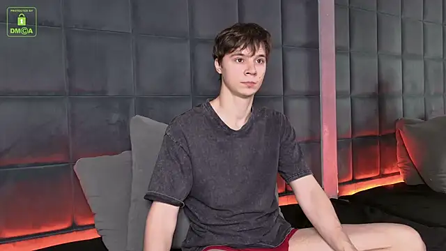 Snapshot of AnthonyHall chatting on November 7, 2025, 4:28 am AnthonyHall online show from November 7, 2025, 4:28 am