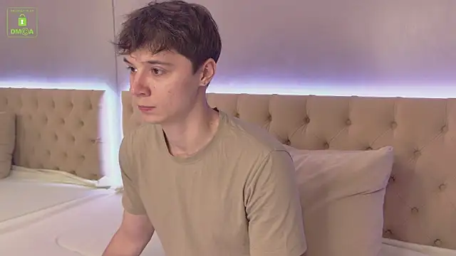 Snapshot of AnthonyHall chatting on October 1, 2025, 10:41 am AnthonyHall online show from October 1, 2025, 10:41 am