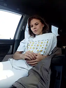 YOURLIKAA online show from January 10, 2026, 7:47 am