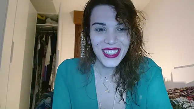 Snapshot of refem9 chatting on October 10, 2025, 12:06 pm refem9 online show from October 10, 2025, 12:06 pm