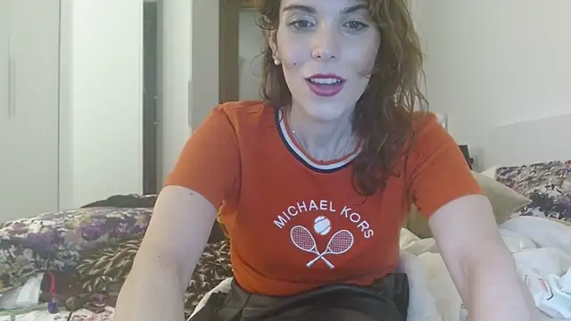 Snapshot of refem9 chatting on September 20, 2025, 6:35 pm refem9 online show from September 20, 2025, 6:35 pm