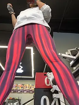 Snapshot of Ninazhang chatting on November 9, 2025, 2:04 am Ninazhang online show from November 9, 2025, 2:04 am