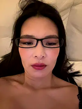 Snapshot of Ninazhang chatting on November 12, 2025, 12:59 am Ninazhang online show from November 12, 2025, 12:59 am