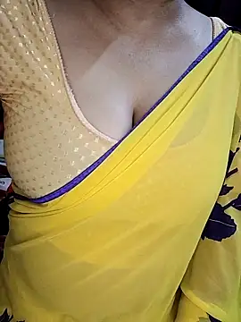 Snapshot of MasTANIYA chatting on February 16, 2026, 6:06 pm MasTANIYA online show from February 16, 2026, 6:06 pm