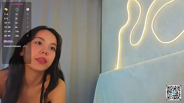 Snapshot of AlodiaAxley chatting on September 29, 2025, 6:13 pm AlodiaAxley online show from September 29, 2025, 6:13 pm