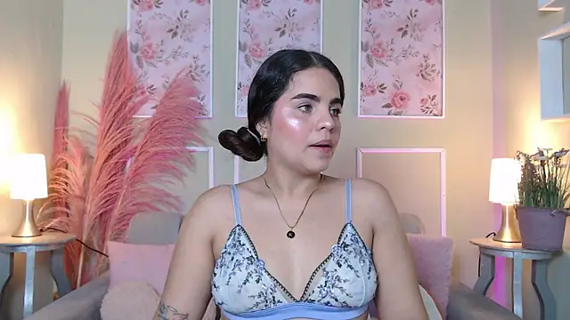 Snapshot of pervy_nikole chatting on October 5, 2025, 8:10 pm pervy nikole online show from October 5, 2025, 8:10 pm