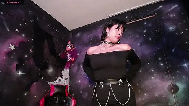 Snapshot of CristaldelLeon_s chatting on October 16, 2025, 7:22 pm CristaldelLeon s online show from October 16, 2025, 7:22 pm