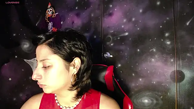 Snapshot of CristaldelLeon_s chatting on October 20, 2025, 7:14 pm CristaldelLeon s online show from October 20, 2025, 7:14 pm