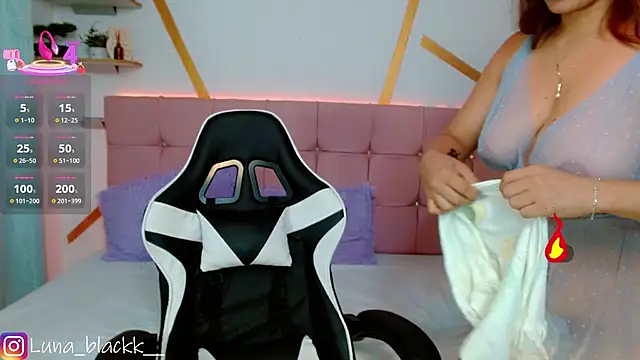 Luna blackk online show from January 10, 2026, 9:10 pm