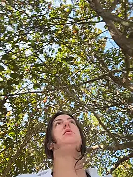 sweetsirenn online show from March 25, 2026, 2:49 pm