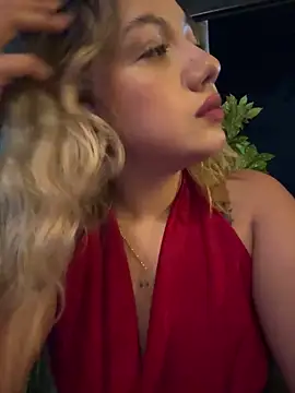 Snapshot of Becca_Johnson_u chatting on October 1, 2025, 2:06 am Becca Johnson u online show from October 1, 2025, 2:06 am