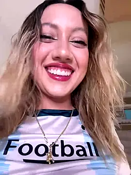 Snapshot of Becca_Johnson_u chatting on October 5, 2025, 12:12 am Becca Johnson u online show from October 5, 2025, 12:12 am