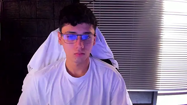 Snapshot of jacobs_shelby chatting on October 4, 2025, 12:39 pm jacobs shelby online show from October 4, 2025, 12:39 pm