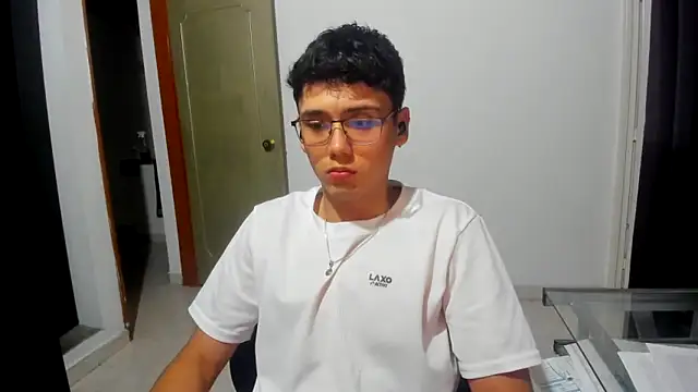 Snapshot of jacobs_shelby chatting on October 7, 2025, 12:11 am jacobs shelby online show from October 7, 2025, 12:11 am