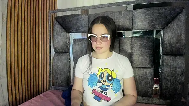 Snapshot of Cherry__Hot chatting on September 23, 2025, 10:17 pm Cherry  Hot online show from September 23, 2025, 10:17 pm