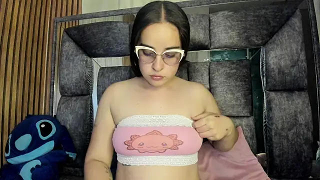 Snapshot of Cherry__Hot chatting on October 24, 2025, 12:20 am Cherry  Hot online show from October 24, 2025, 12:20 am