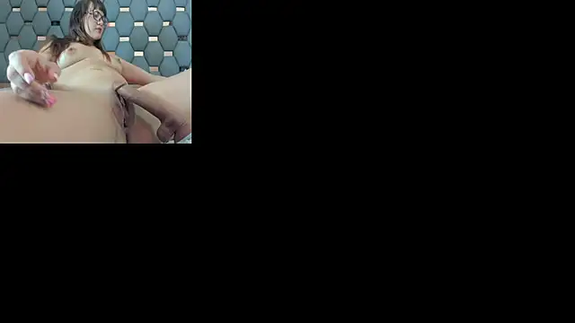 Snapshot of juliette_pretty_ chatting on September 24, 2025, 5:30 pm juliette pretty  online show from September 24, 2025, 5:30 pm