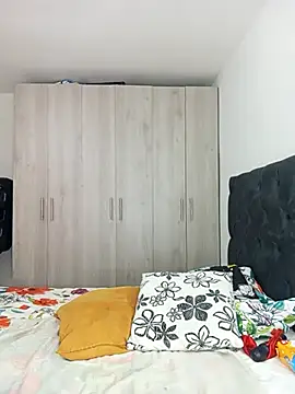 Snapshot of Ana-victoria chatting on October 19, 2025, 3:31 am Ana-victoria online show from October 19, 2025, 3:31 am