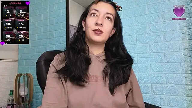 SALOME KORLAND online show from September 18, 2025, 12:08 pm