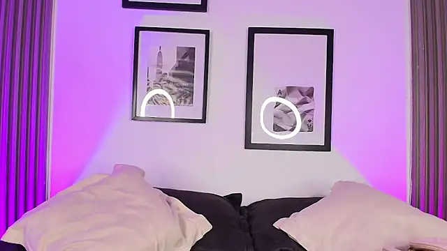 ashlycarteer online show from April 18, 2026, 2:03 am