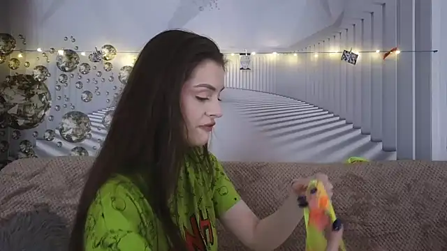 EvoletteLouLou online show from November 4, 2025, 3:38 pm