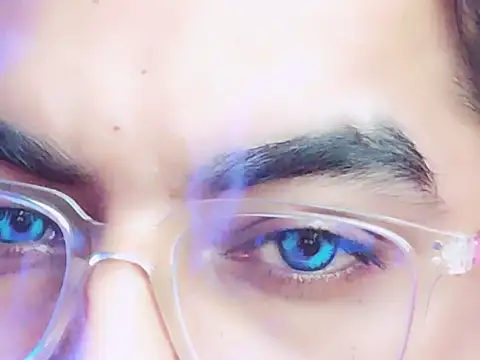 ChiseledCharm online show from October 27, 2025, 7:15 pm