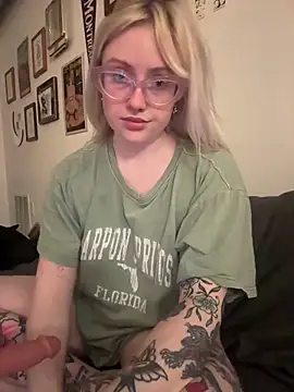 seeunexttuesday online show from November 11, 2025, 12:16 am