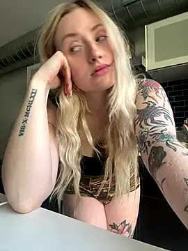 Snapshot of seeunexttuesday chatting on September 20, 2025, 9:09 pm seeunexttuesday online show from September 20, 2025, 9:09 pm