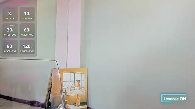 Snapshot of MayaHellen chatting on September 18, 2025, 5:21 am MayaHellen online show from September 18, 2025, 5:21 am