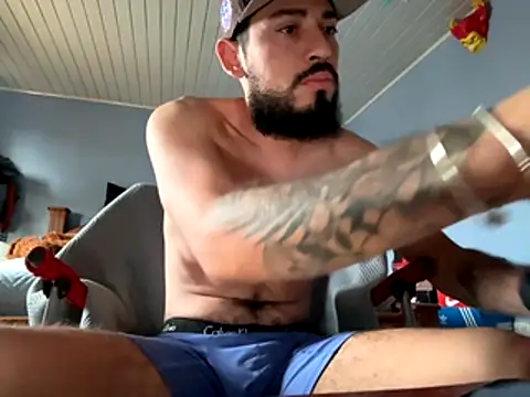 Jonny0399  online show from October 16, 2025, 9:34 pm