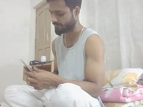 sofiacpl  online show from November 5, 2025, 4:32 pm