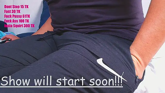 couplelove543 online show from October 17, 2025, 2:19 pm