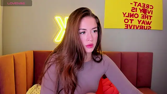 Snapshot of StacyWells chatting on September 14, 2025, 2:34 am StacyWells online show from September 14, 2025, 2:34 am