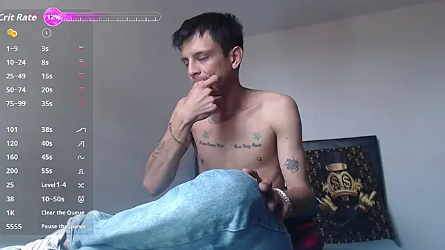 andrewcoopper1 online show from October 23, 2025, 4:49 pm