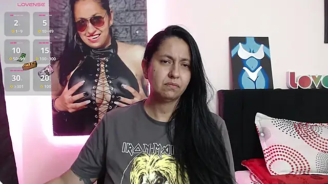 Snapshot of holydeath_1 chatting on October 27, 2025, 11:27 pm holydeath 1 online show from October 27, 2025, 11:27 pm