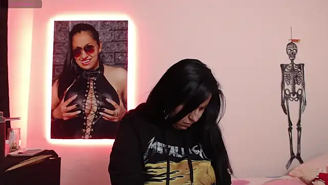 Snapshot of holydeath_1 chatting on October 10, 2025, 10:21 pm holydeath 1 online show from October 10, 2025, 10:21 pm