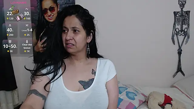 Snapshot of holydeath_1 chatting on October 4, 2025, 7:59 pm holydeath 1 online show from October 4, 2025, 7:59 pm