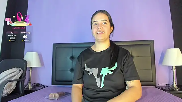 GreciaFox1 online show from April 9, 2026, 12:22 pm