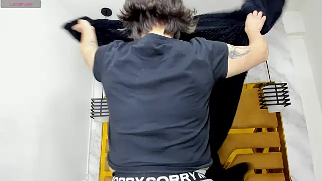 Luciifeer  online show from September 25, 2025, 6:25 pm