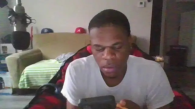 Snapshot of MrGreenbeanbean88 chatting on October 6, 2025, 8:42 pm MrGreenbeanbean88 online show from October 6, 2025, 8:42 pm